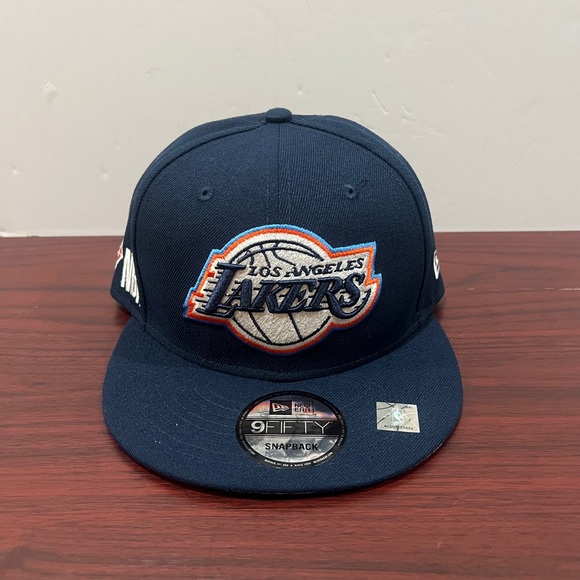 New Era, 9Fifty Snapback Hat, Los Angeles Lakers - Picture 1 of 9